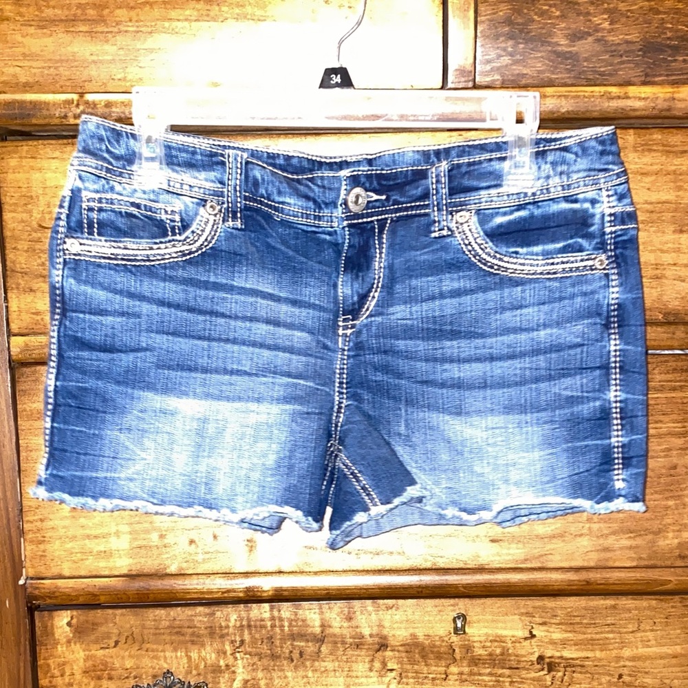 Maurice’s Size 9/10 Denim Shorts